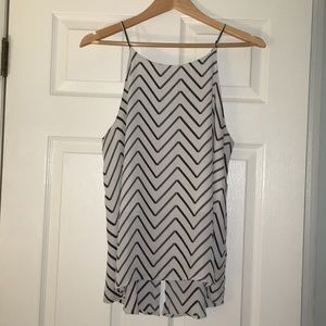 Flowy chevron design blouse size M